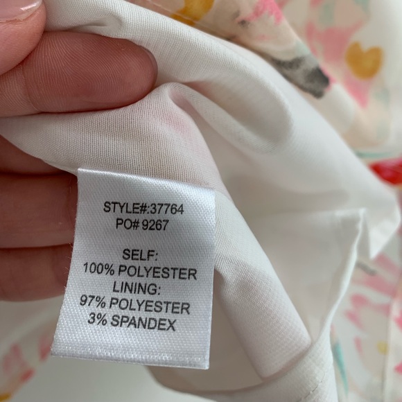 Skies Are Blue Nordeman Keyhole Detail Blouse - Picture 5 of 8